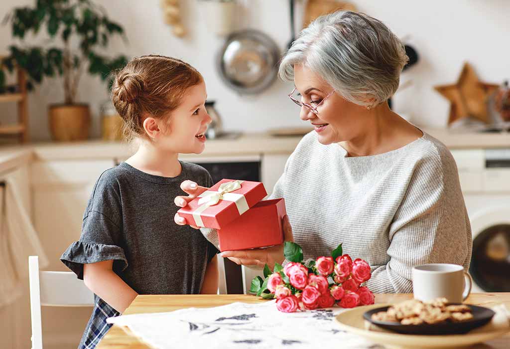 70-Best-Mothers-Day-Gifts-for-Grandmother-to-Make-Her-Smile-2025_1647169999.jpg